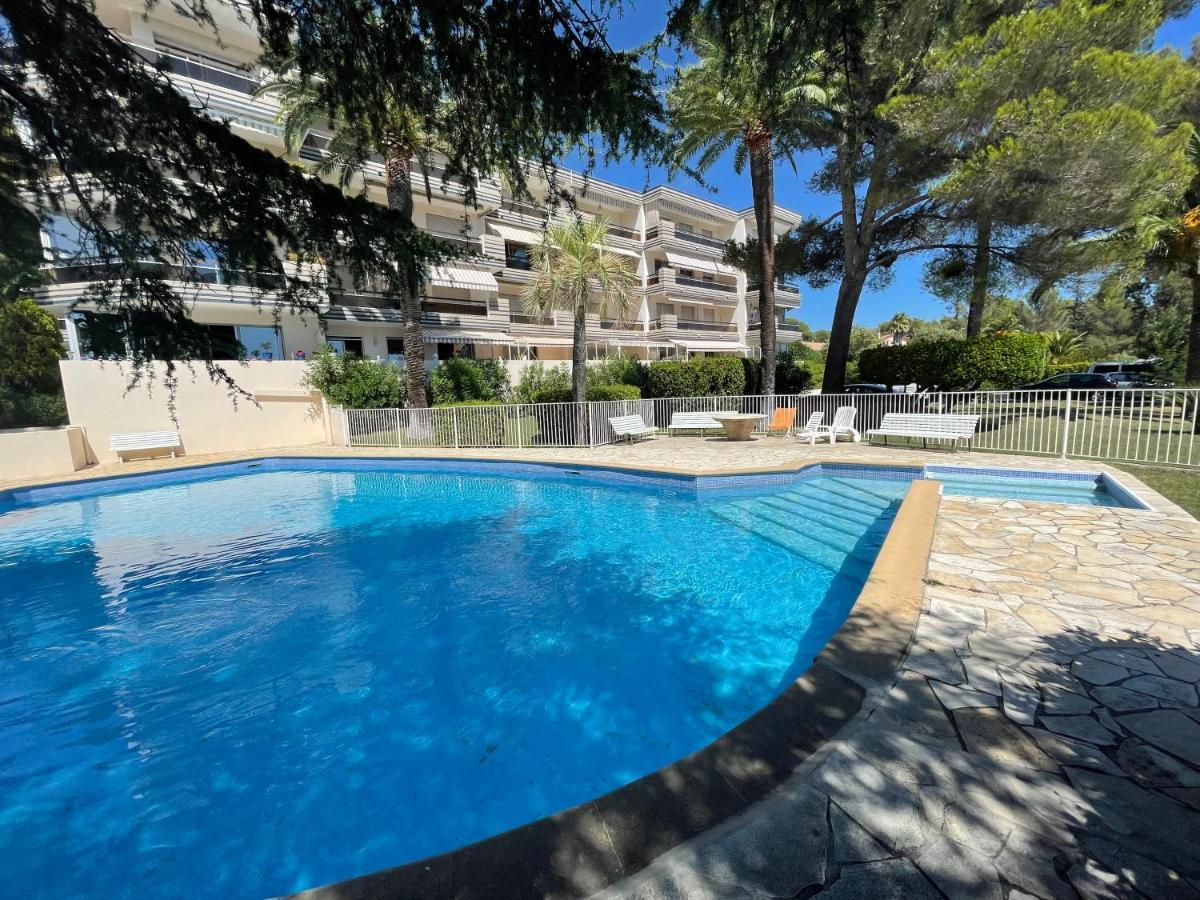 La Paisible Apartment Saint-Raphael  Luaran gambar