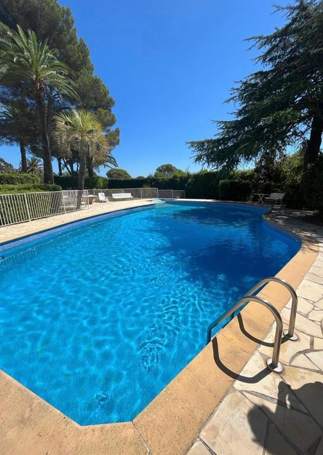 La Paisible Apartment Saint-Raphael  Luaran gambar